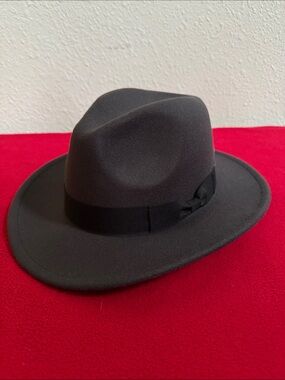 New Classic Felt Fedora Hat in Dark Gray Indiana Jones Style Halloween Fall